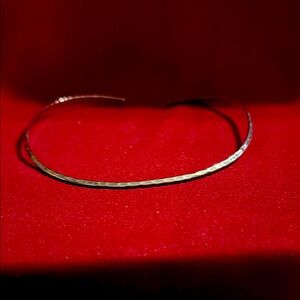 Elegant 925 rigid chocker